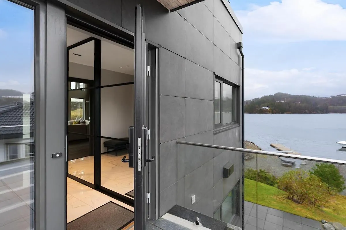 High-End Villa With Private Rooftop And Sea Line Bergen 0*,  Norwegen