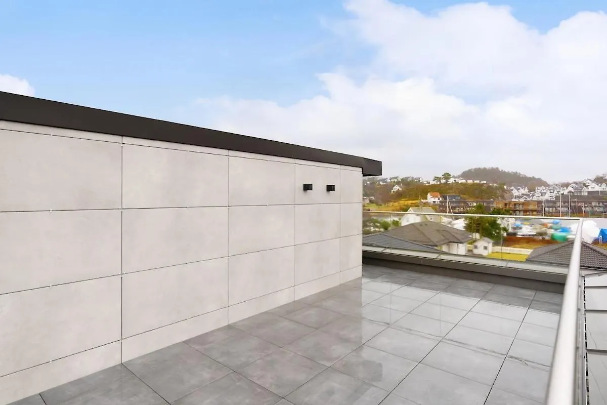 High-End Villa With Private Rooftop And Sea Line Bergen