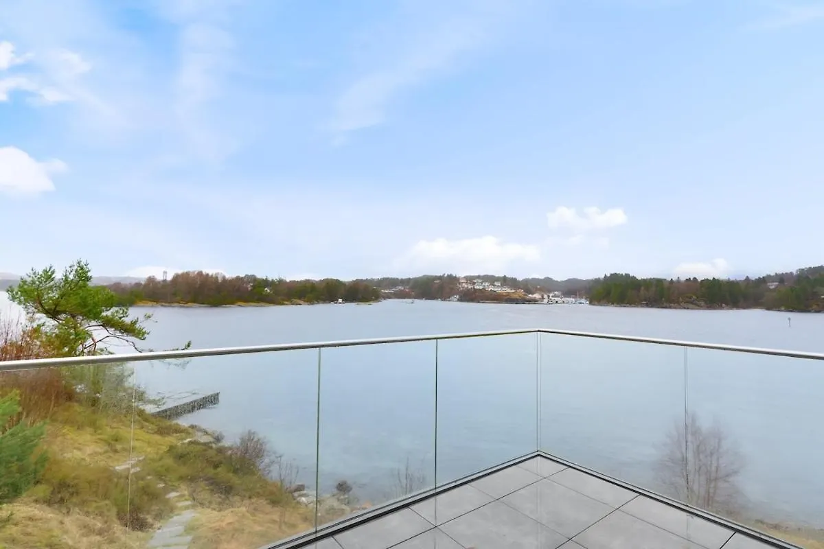 High-End Villa With Private Rooftop And Sea Line Bergen