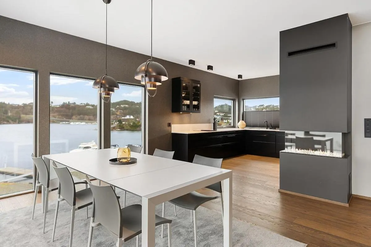 High-End Villa With Private Rooftop And Sea Line Bergen